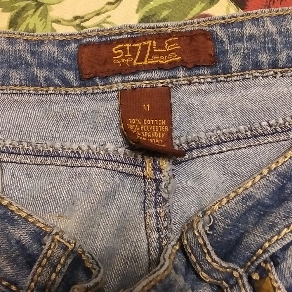 VINTAGE JEANS - Picture 3 of 6